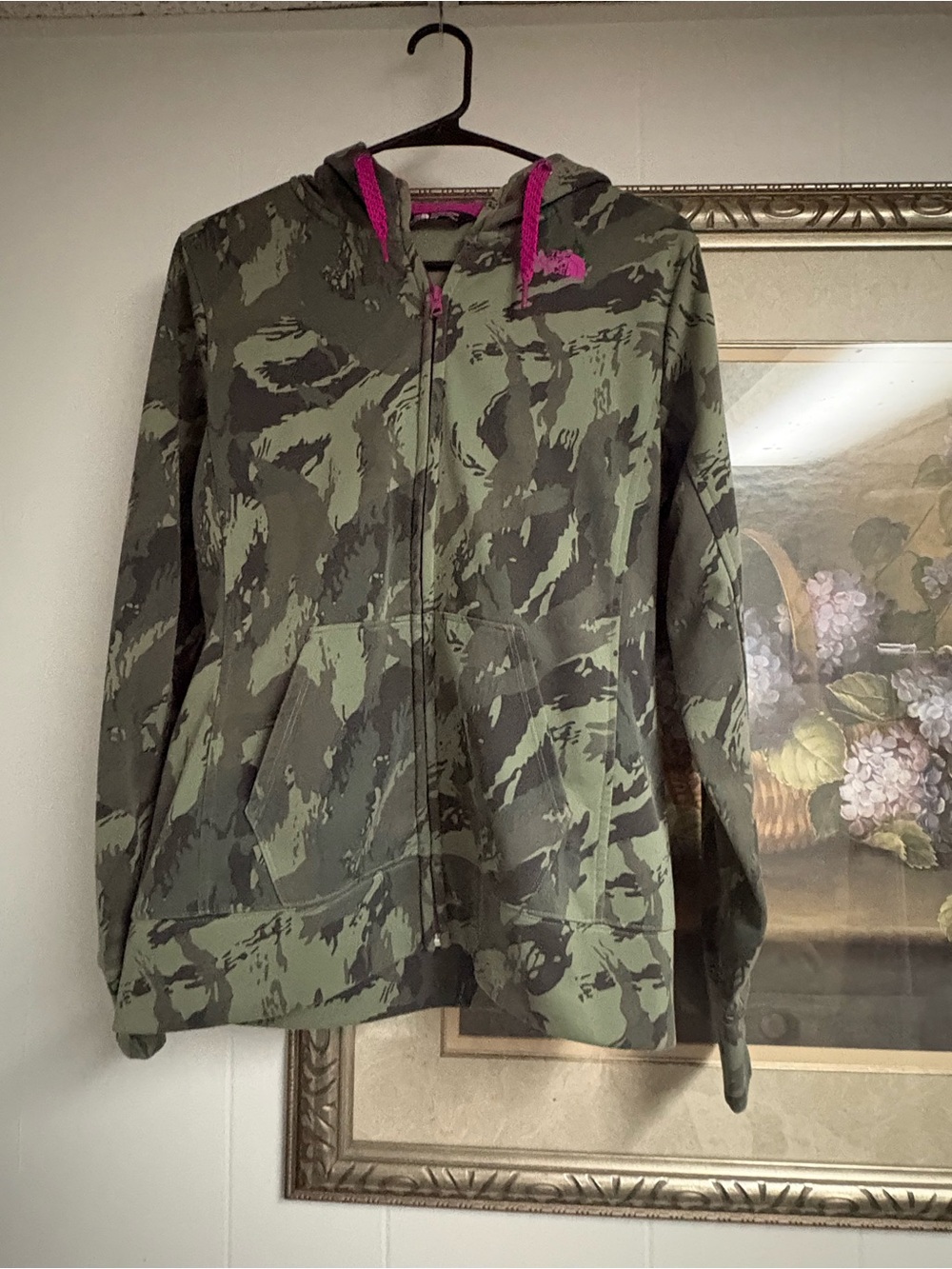 The North Face Women’s M Camo Full Zip Hoodie Pink Trim